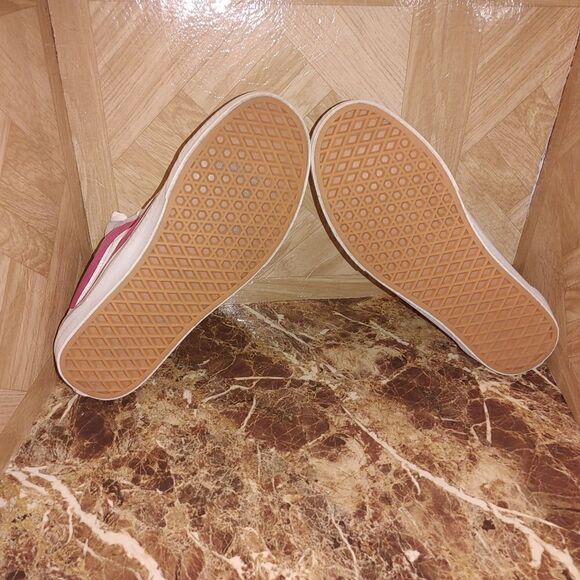 Vans women's Off The Wall old skool skateboard shoe size woman 10 men 8.5.   215 - Picture 4 of 9